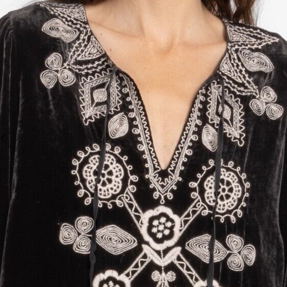 Johnny Was Liona Velvet Kimono Sleeve Dress Flowers Embroidery Black XL - Picture 2 of 6